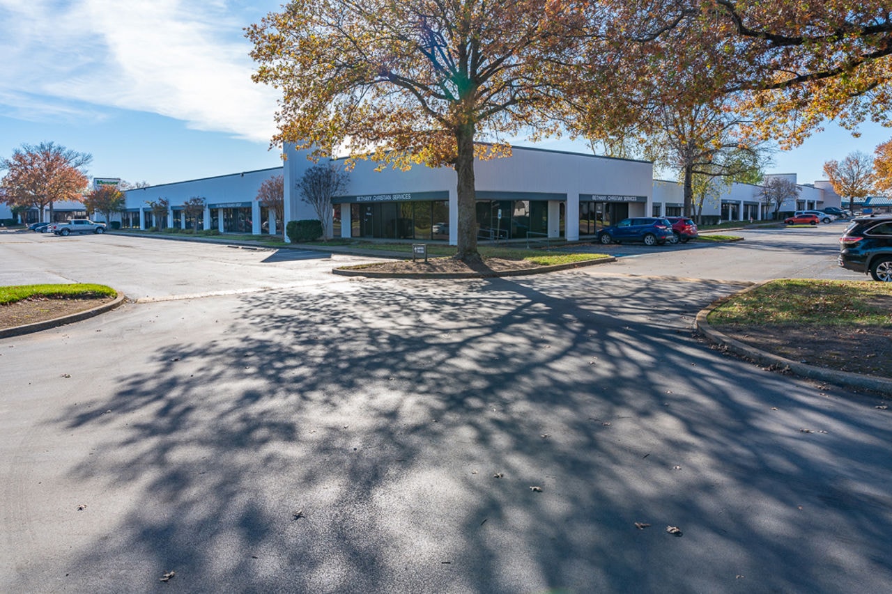 Trademark Business Center, 220 Great Circle Road, Nashville ...