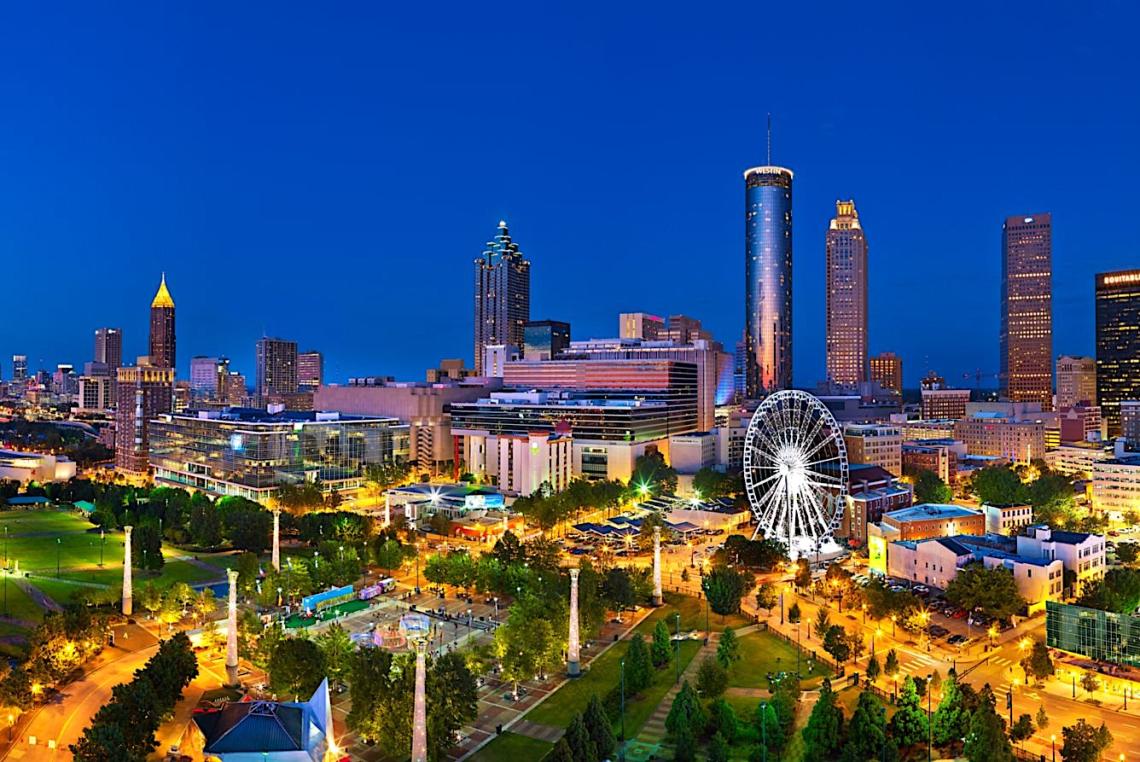 Iconic downtown hotel skyscraper changes hands; renovation coming | Urbanize Atlanta